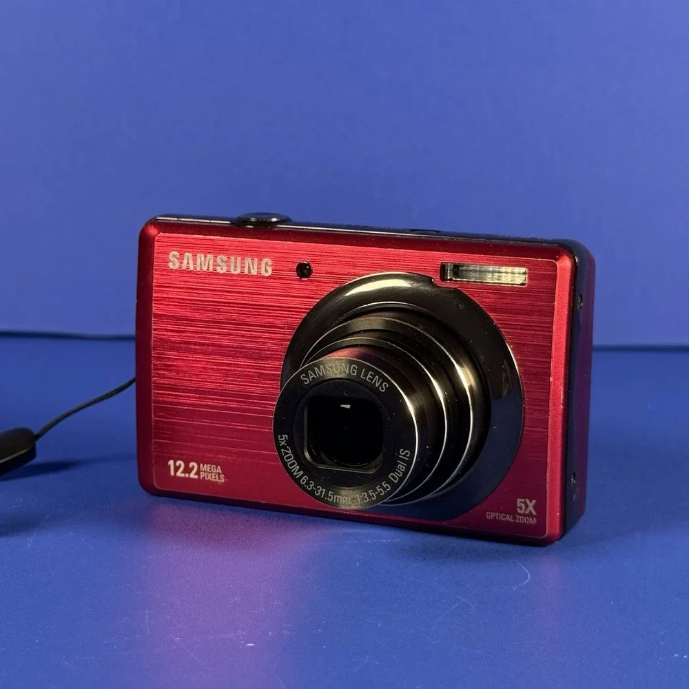 Samsung SL620 12.2MP Compact Digital Camera Red with Battery